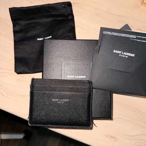 SAINT LAURENT PARIS CREDIT CARD CASE IN GRAIN DE POUDRE EMBOSSED LEATHER - Picture 8 of 9